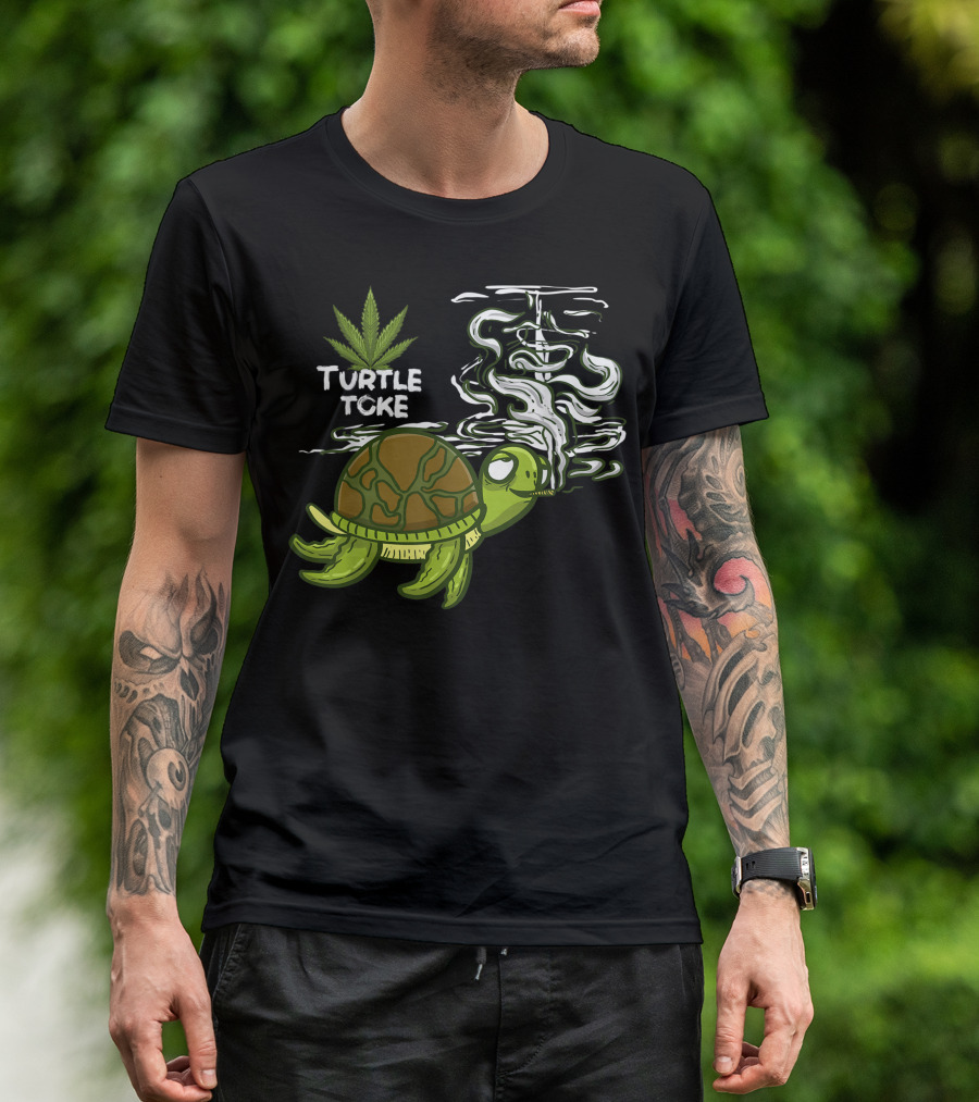 Turtle Toke Smoking High Turtle Weed 420 Marijuana Joint Stoner T-Shirt
