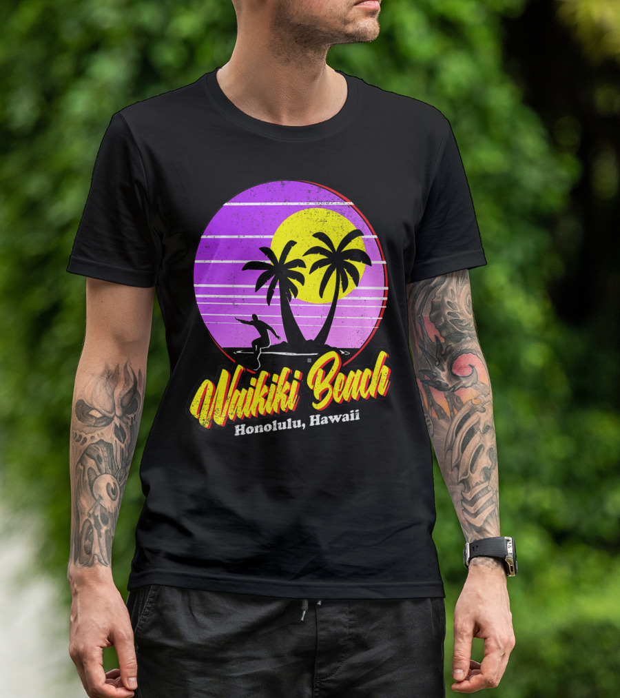 Waikiki Beach Honolulu Hawaii Retro Surfer 80s Vintage Palm Sunset T-Shirt