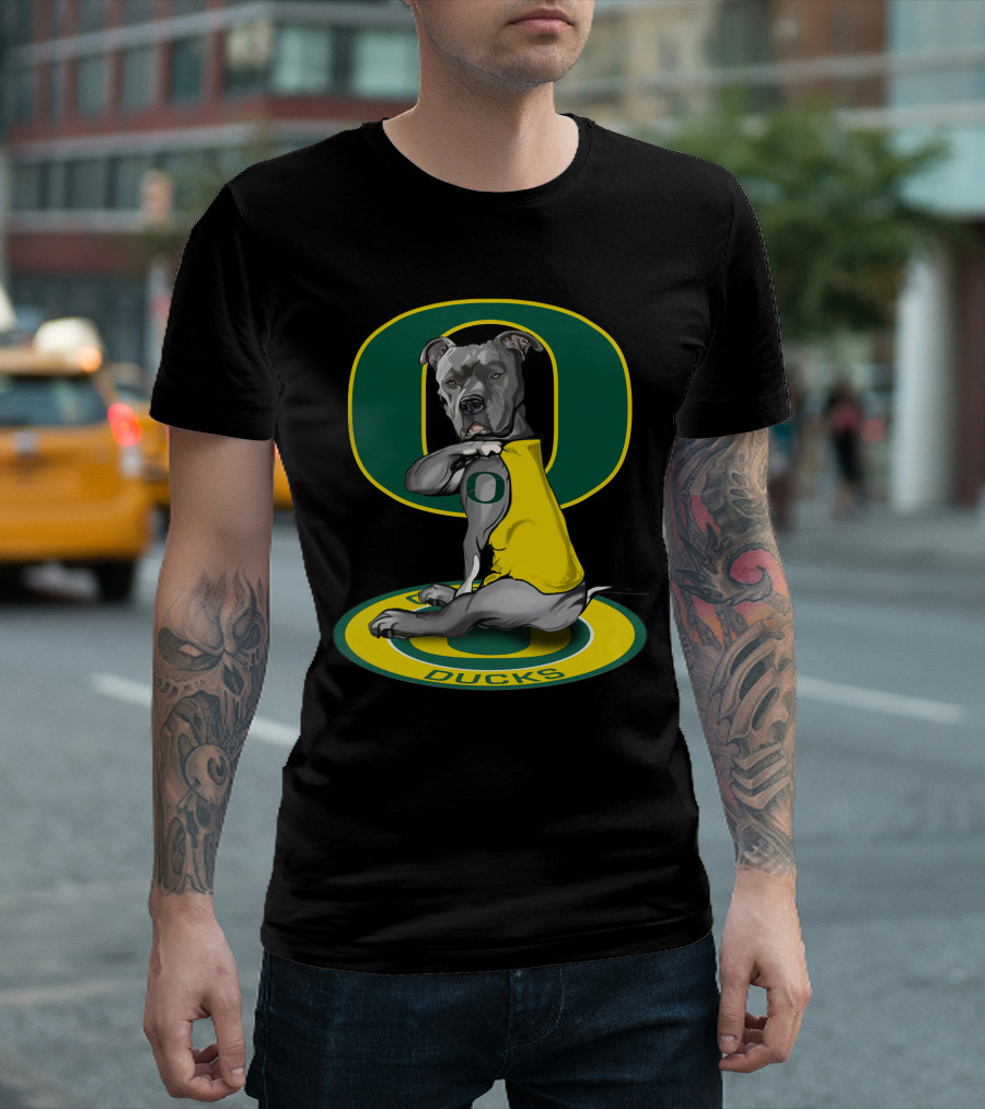 Oregon Ducks Bulldog With Yellow Vest And University T-Shirt
