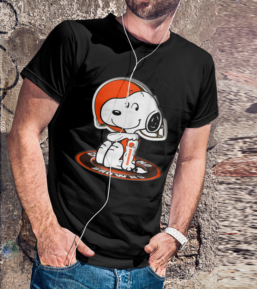 Snoopy Cleveland Browns Hugging Football Helmet T-Shirt