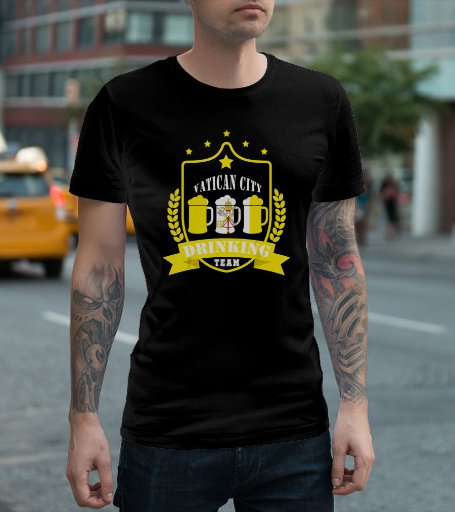 Vatican City Beer Drinking Team Casual Vat Beer Mugs Crest T-Shirt