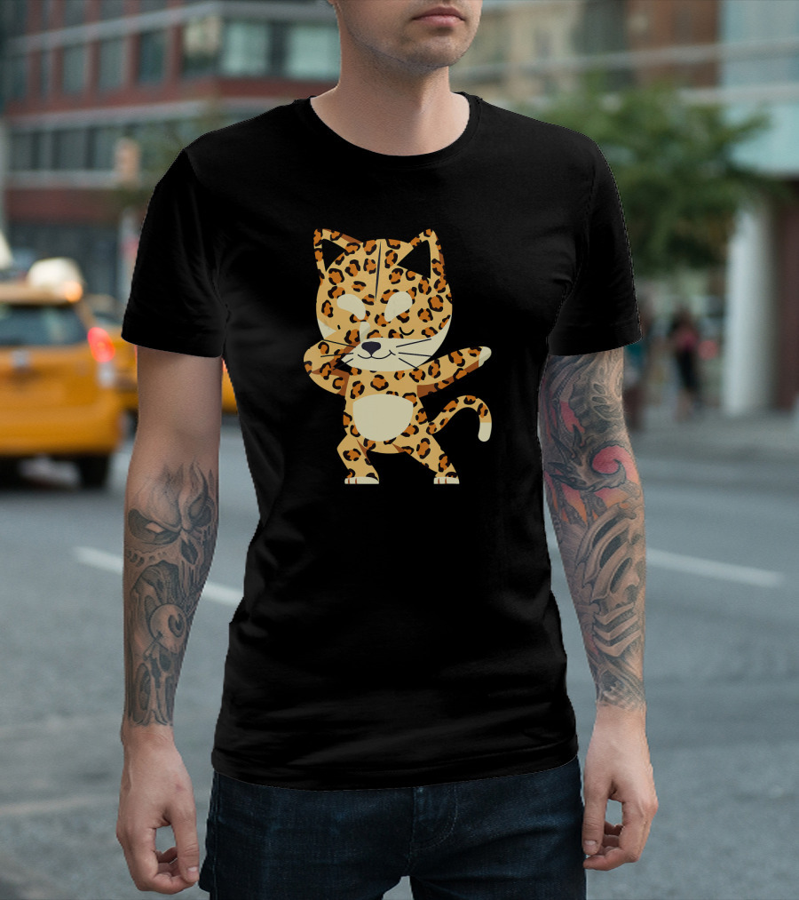 Dabbing Cheetah Big Cat Funny Dabbing Ani Leopard T-Shirt