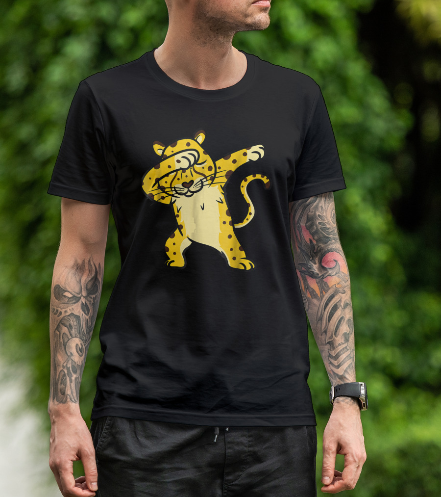 Dabbing Cheetah Dance Funny Animal Dab Trend T-Shirt