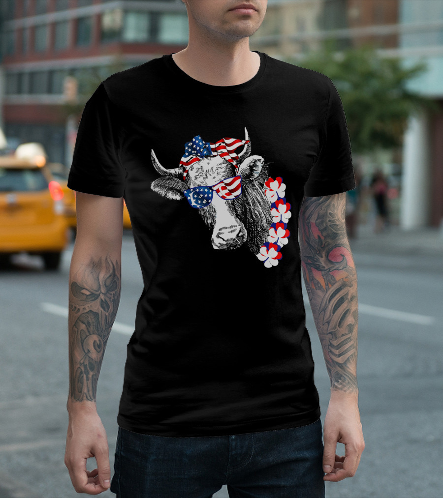 Patriotic Cow 4th Of July American Flag Glasses And Bow With Floral Lei T-Shirt