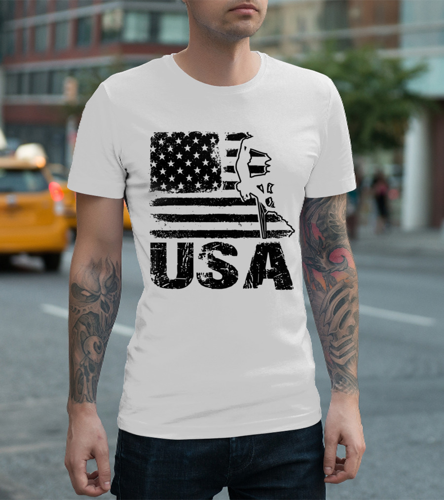 USA Rock Climbing American Flag T-Shirt