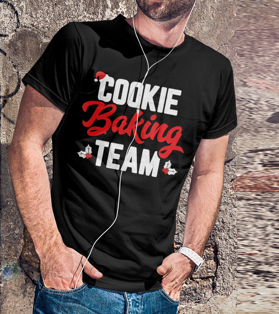 Cookie Baking Team Santa Hat Holly Christmas T-Shirt