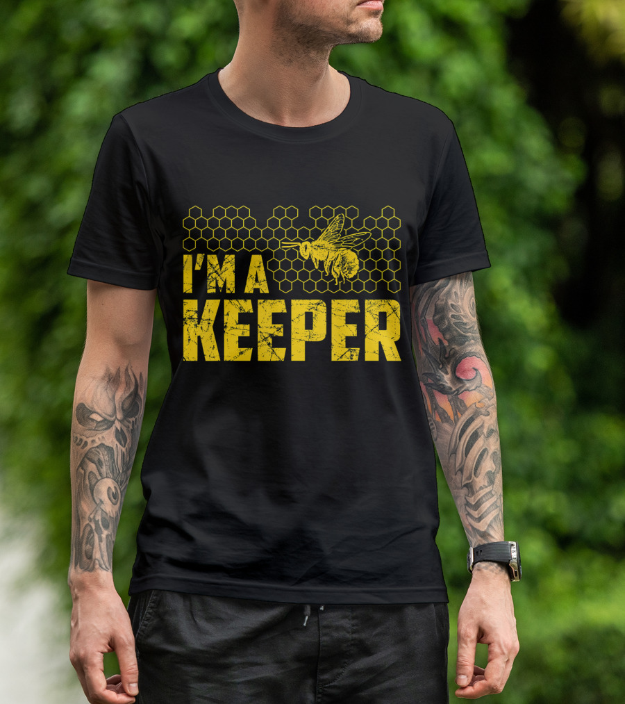 I'm A Keeper Beekeeping Honeycomb Bee T-Shirt