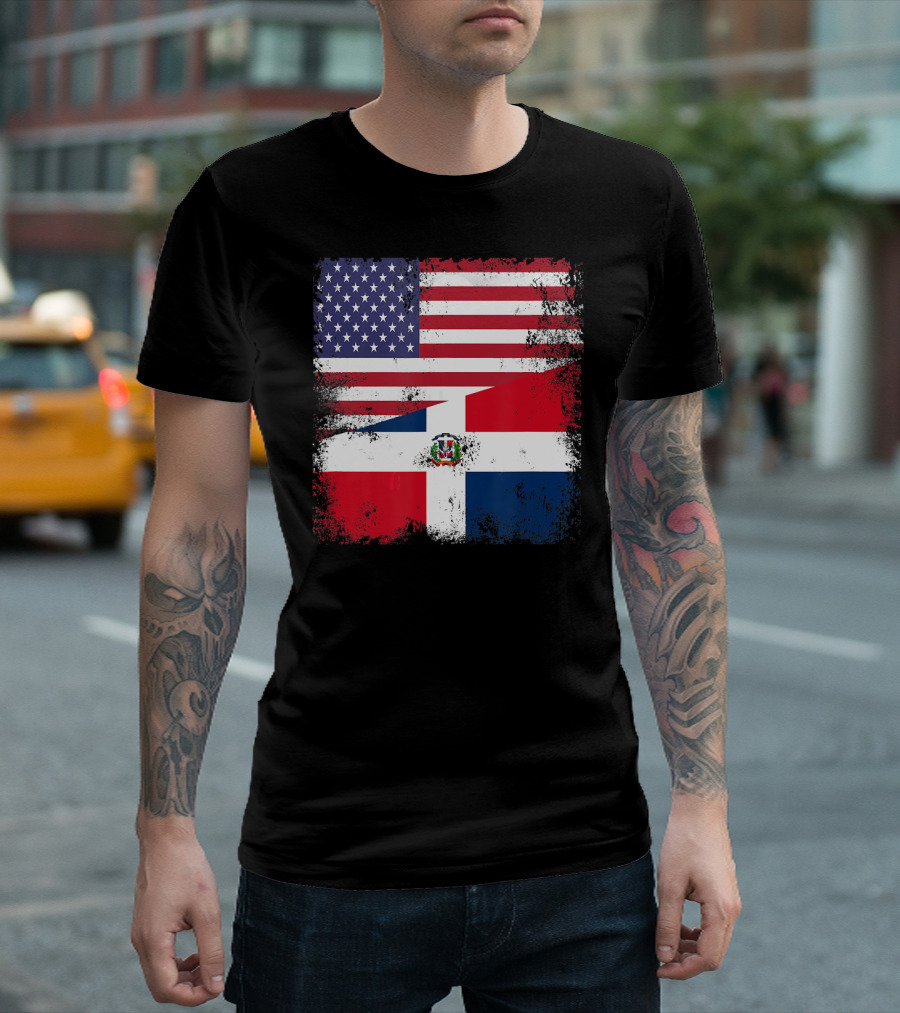 Half Dominican Flag Vintage USA American Dominican Grunge T-Shirt