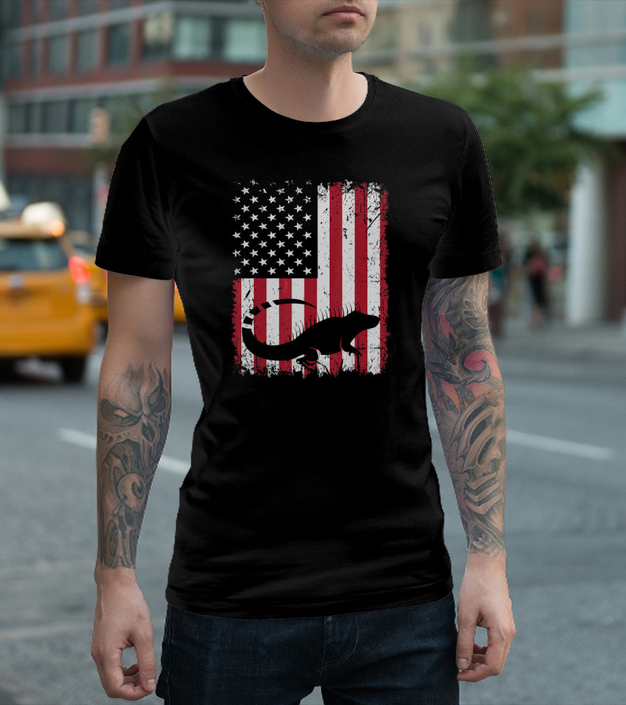American Flag Iguana Silhouette On Distressed Stars And Stripes Background T-Shirt