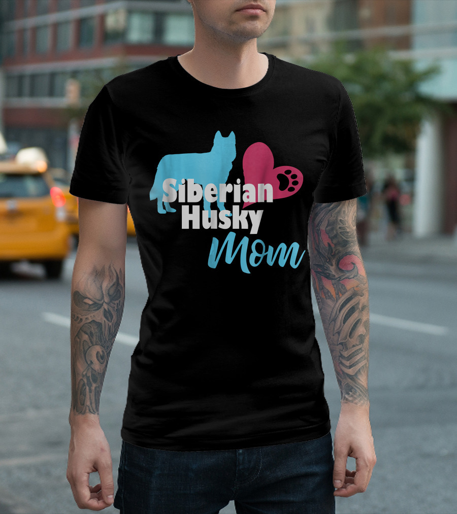 Siberian Husky Mom Love Paw Prints T-Shirt