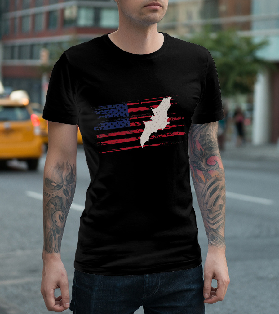 US American Flag Bat Silhouette Patriotic Flying Animal T-Shirt
