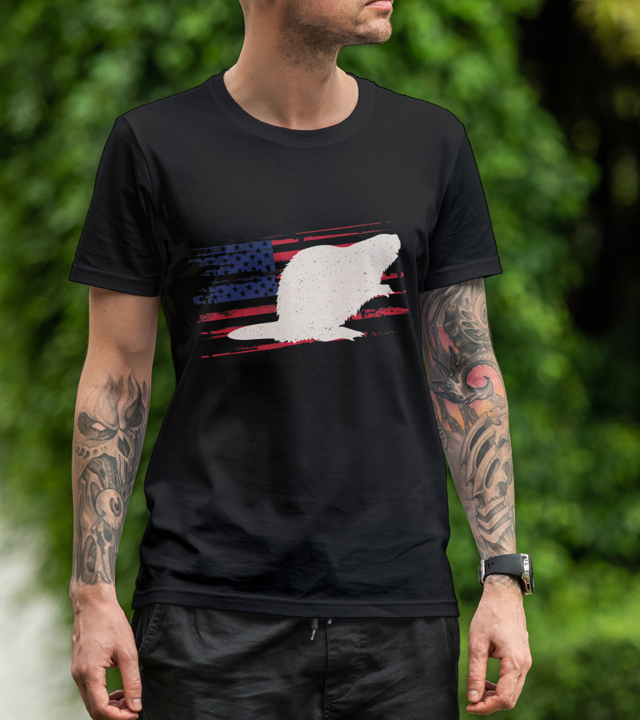 Beaver Silhouette Over Distressed US American Flag Rodent T-Shirt