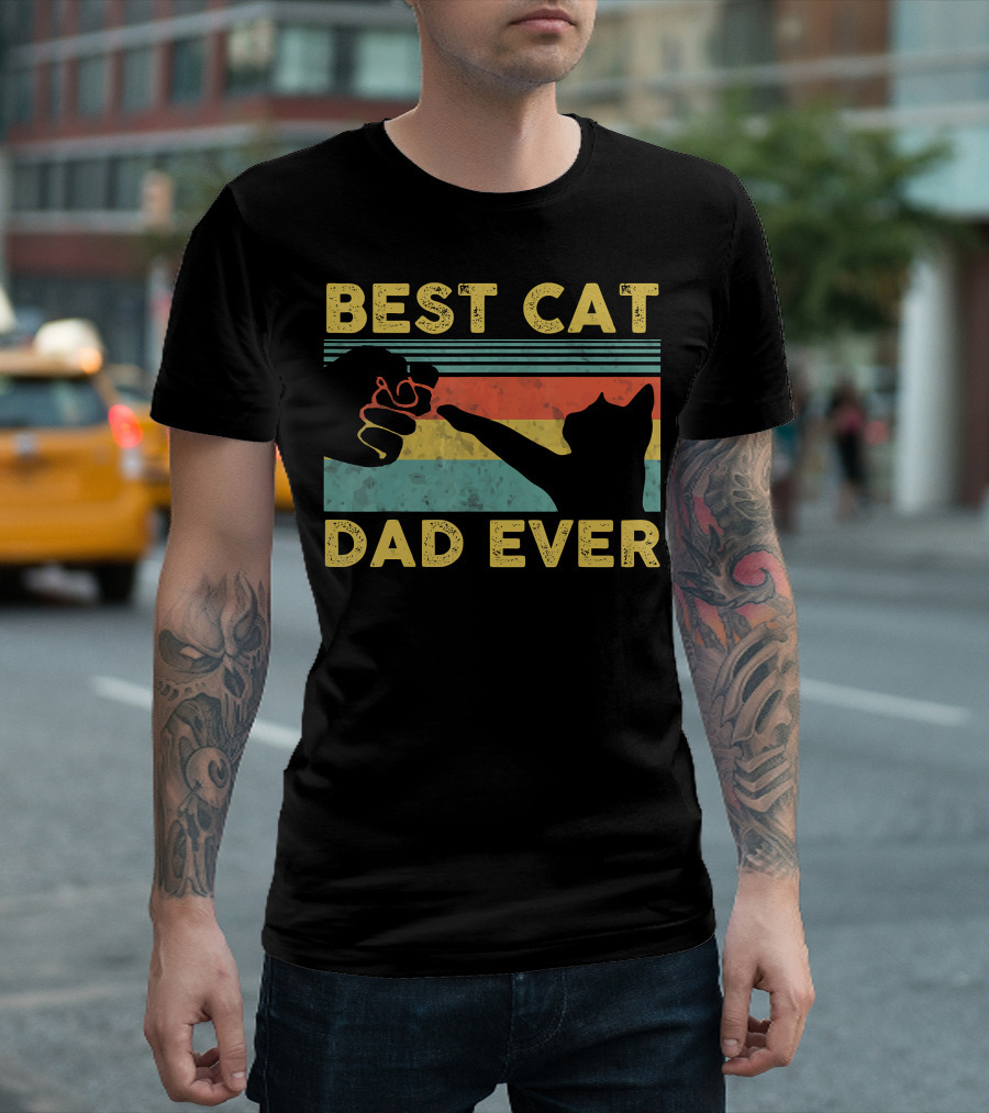 Best Cat Dad Ever Fist Bump Vintage Style Cat Daddy T-Shirt