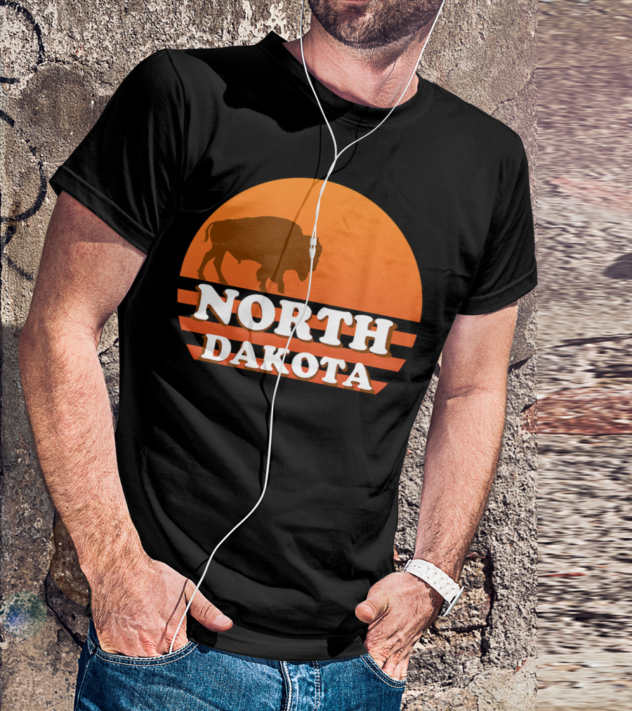 Vintage Sunset North Dakota 70s 80s Retro Buffalo T-Shirt