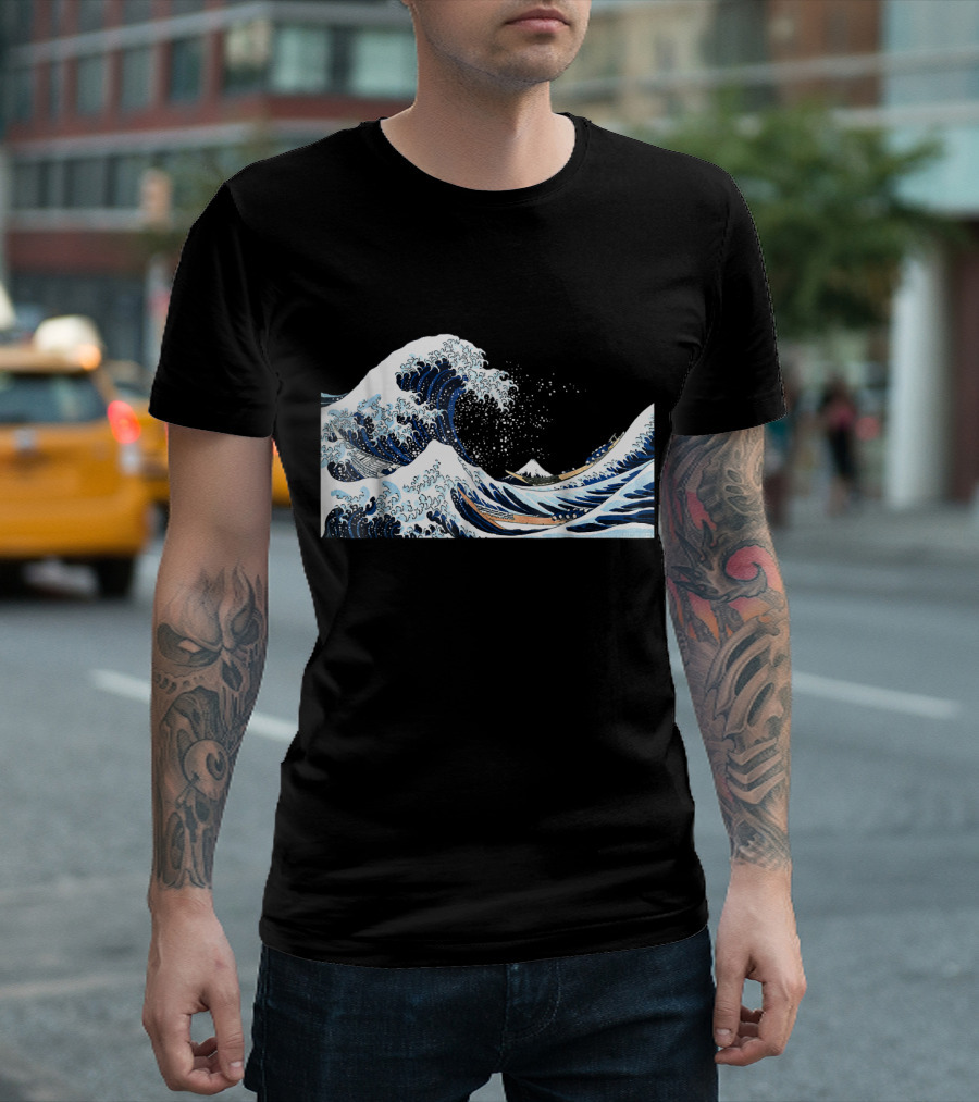 The Great Wave off Kanagawa Hokusai Japan Iconic T-Shirt