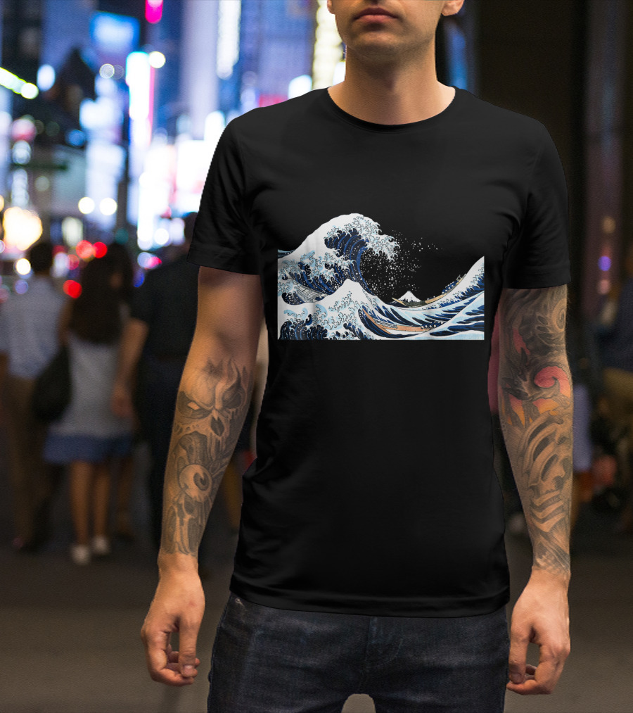 The Great Wave Off Kanagawa Hokusai Japan Iconic T-Shirt
