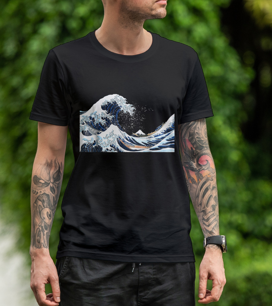 The Great Wave Off Kanagawa Hokusai Japan Iconic T-Shirt