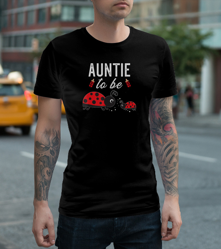 Auntie To Be Ladybug Baby Shower With Red Baby Bottles T-Shirt