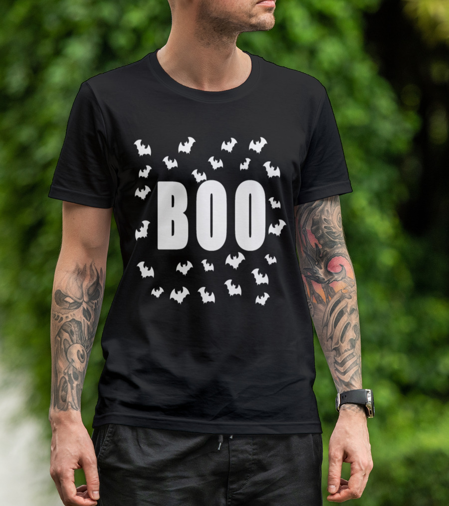 BOO Bats Halloween Bat Pumpkin Trick Or Treat T-Shirt