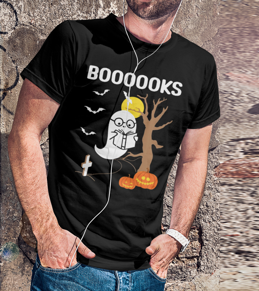 BOOOOOKS Halloween Ghost Reading By Pumpkins With Moon And Bats T-Shirt