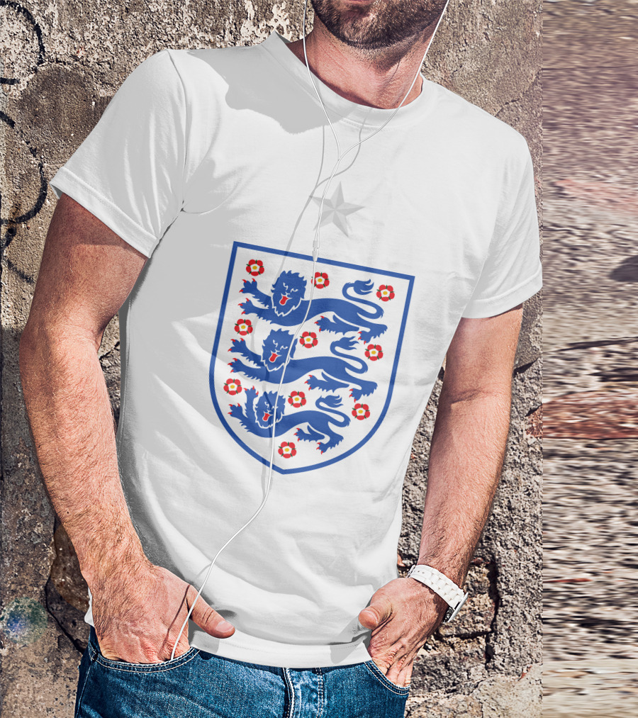 Bukayo Saka 17 Three Lions England Football Star T-Shirt