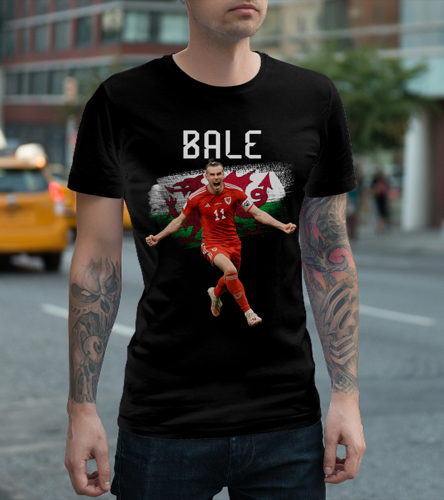 Gareth Bale Wales Number 11 Red Jersey Dragon T-Shirt