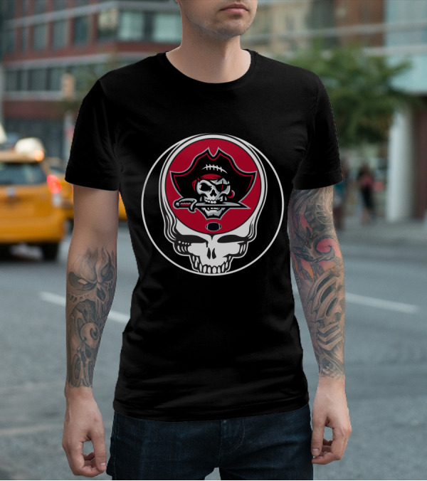 Tampa Bay Buccaneers Skull Logo With Football And Sword T-Shirt