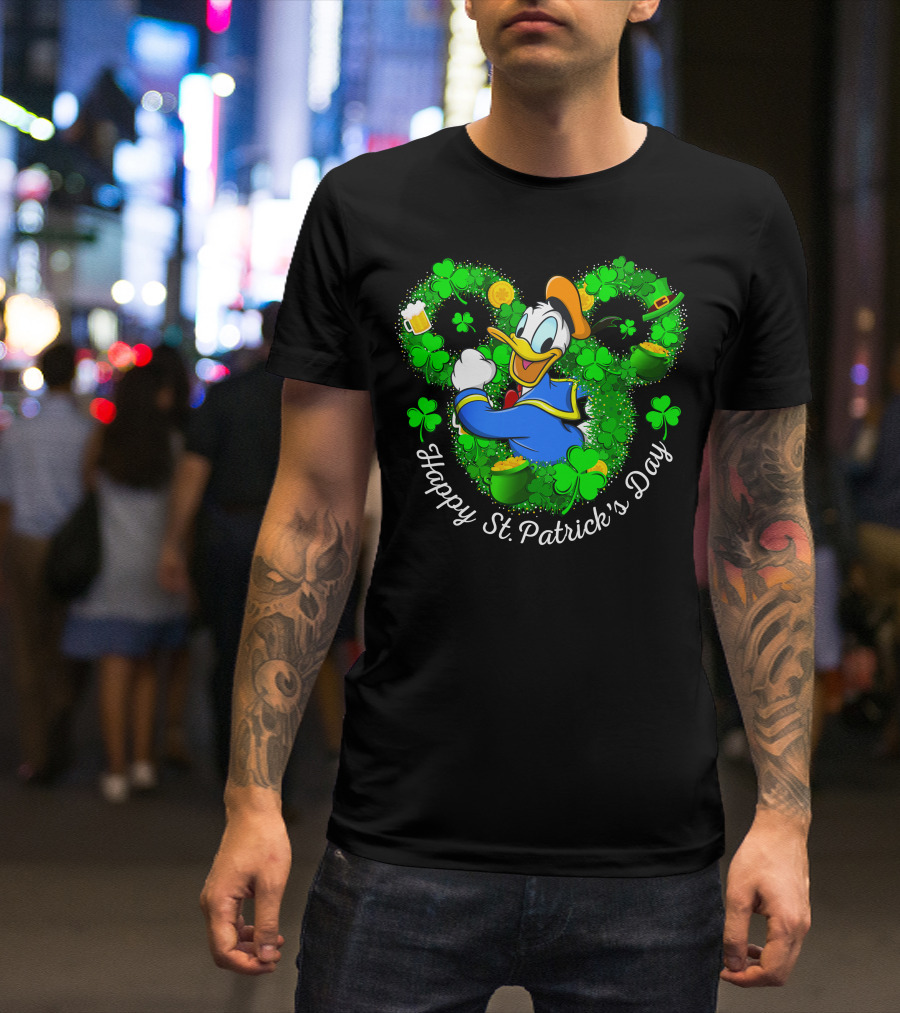 Happy St. Patrick's Day Donald Duck Shamrocks And Gold T-Shirt
