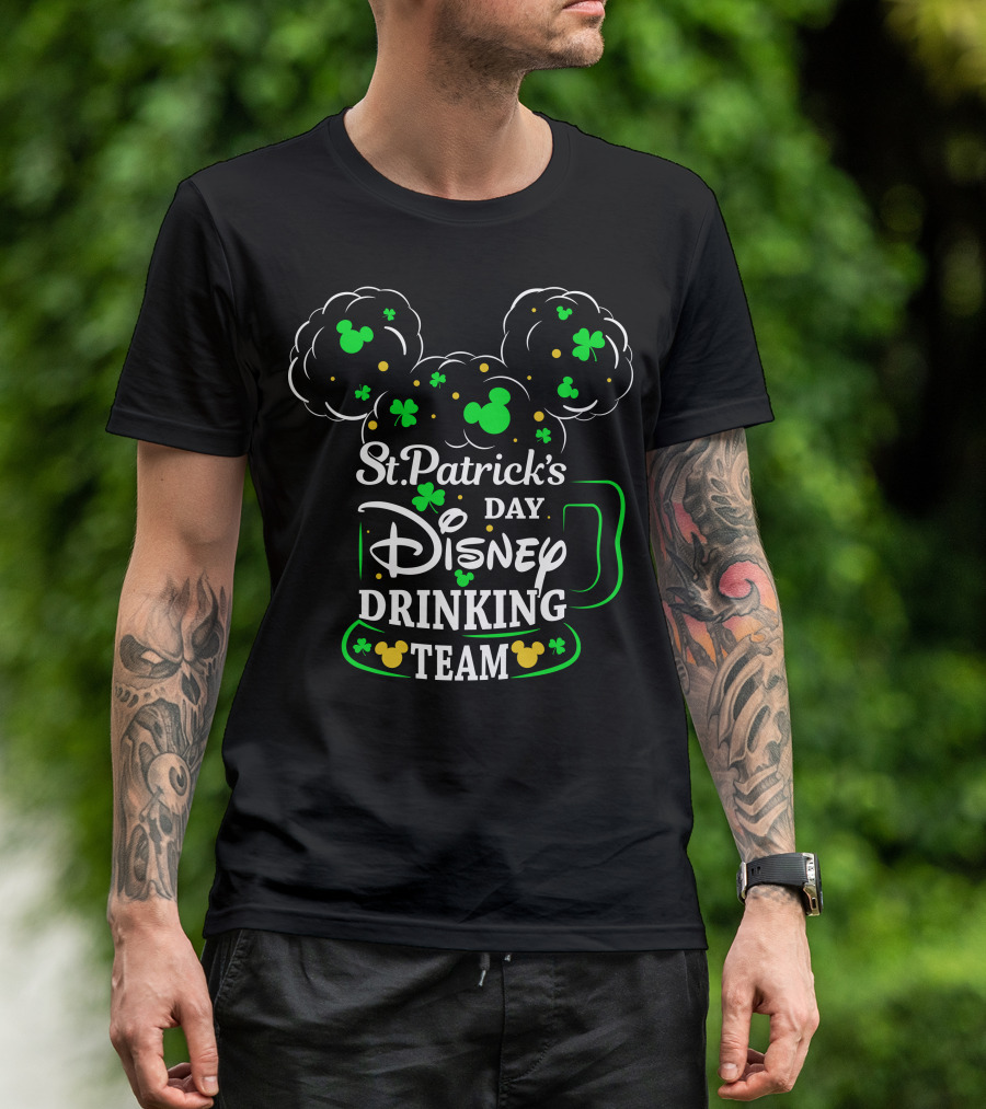 St.-Patrick's Day Disney Drinking Team Shamrock Mickey Mug T-Shirt