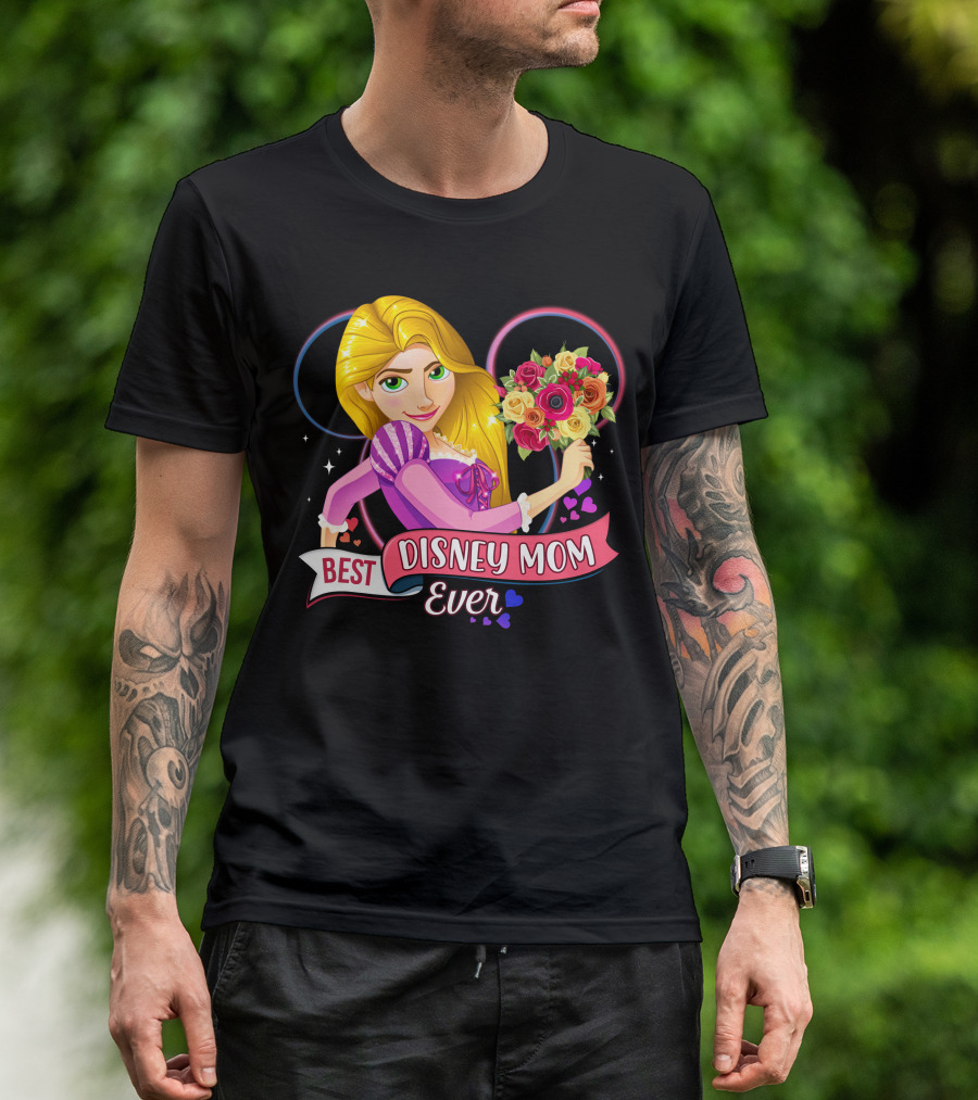 Best Disney Mom Ever Disney Rapunzel Holding Bouquet T-Shirt