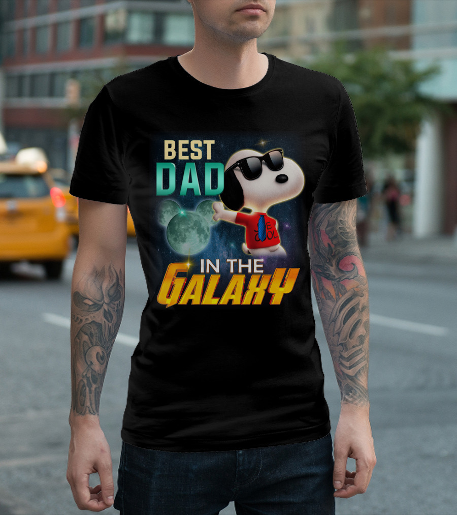 BEST DAD IN THE GALAXY SNOOPY E COOL T-Shirt