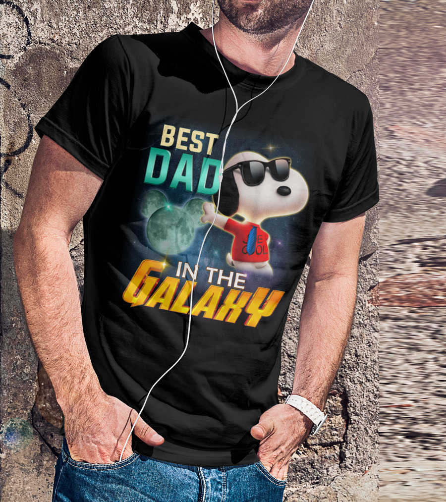 BEST DAD IN THE GALAXY SNOOPY E COOL T-Shirt