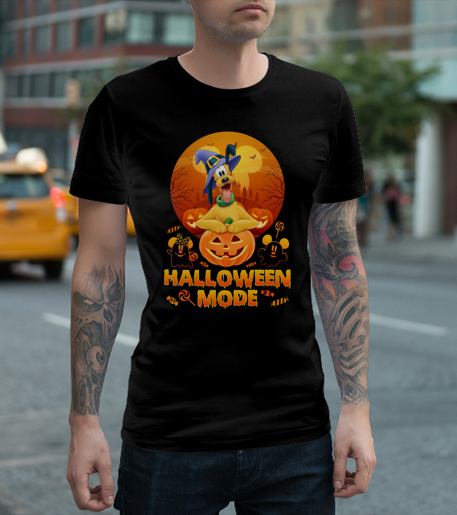 Pluto Halloween Mode With Witch Hat And Pumpkin Decorations T-Shirt
