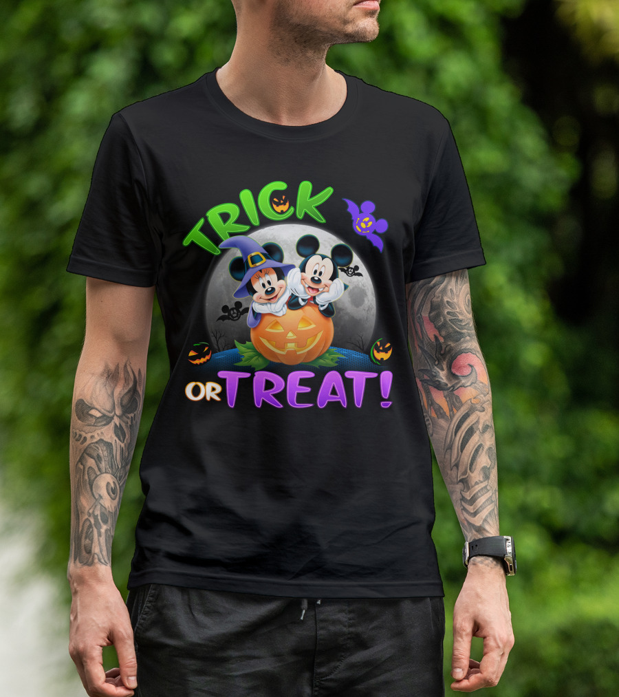 Trick Or Treat Mickey And Minnie Halloween Jack-O'-Lantern Moon T-Shirt