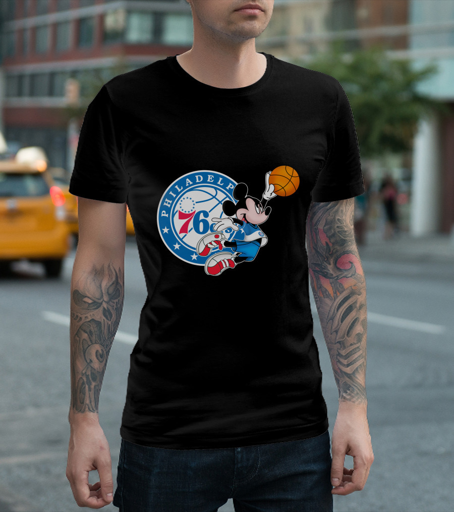 Philadelphia 76ers Mickey Basketball Dunk T-Shirt