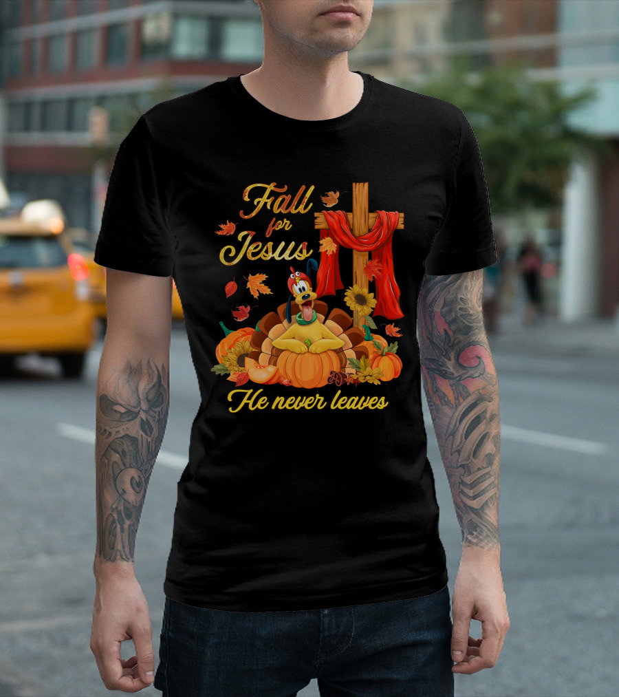 Fall For Jesus He Never Leaves Pluto Thanksgiving Cross Pumpkins T-Shirt
