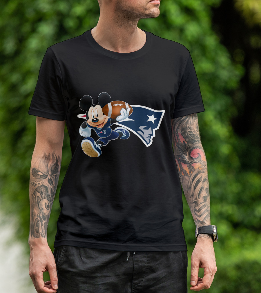 Mickey Mouse New England Patriots Football Character T-Shirt