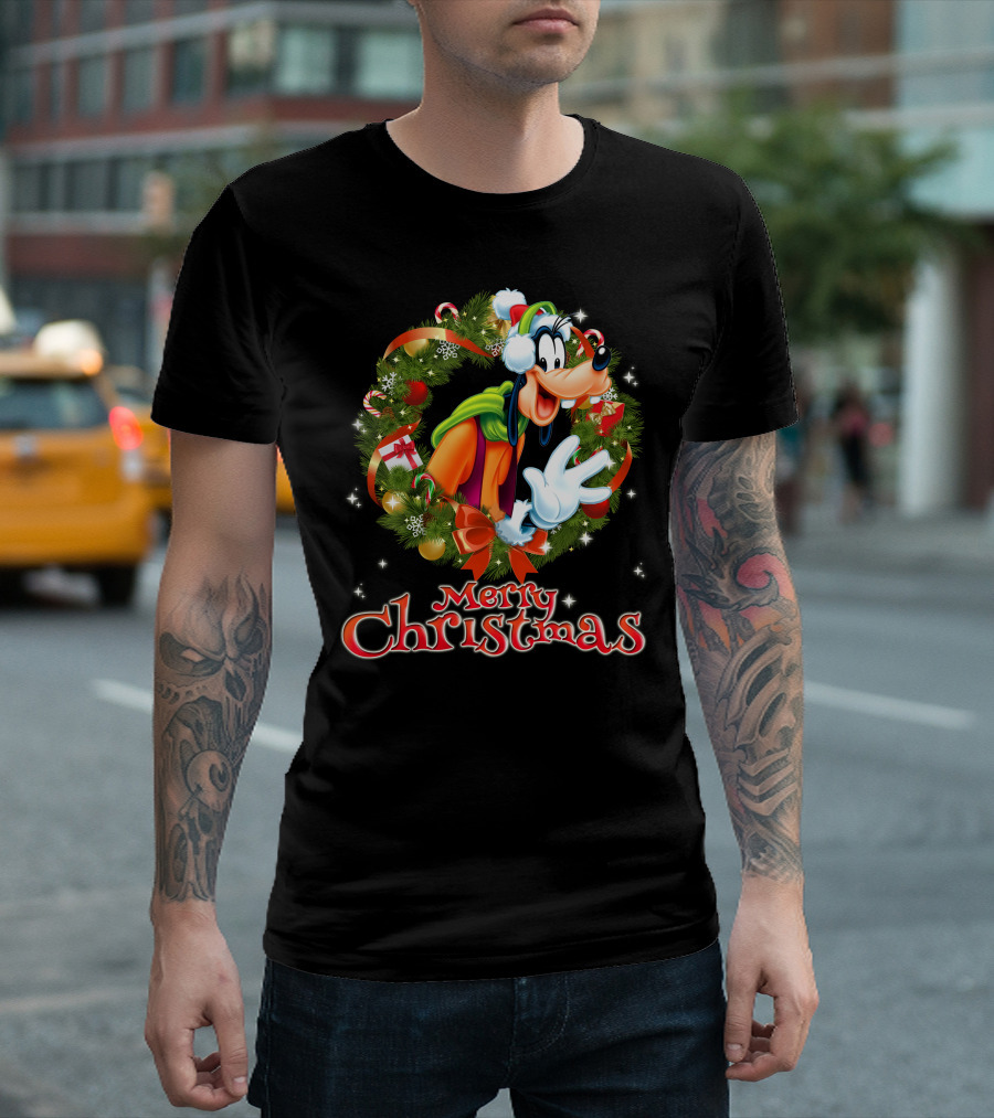 Merry Christmas Goofy Wreath Holiday Celebration T-Shirt