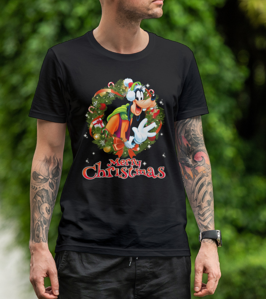 Merry Christmas Goofy Wreath Holiday Celebration T-Shirt