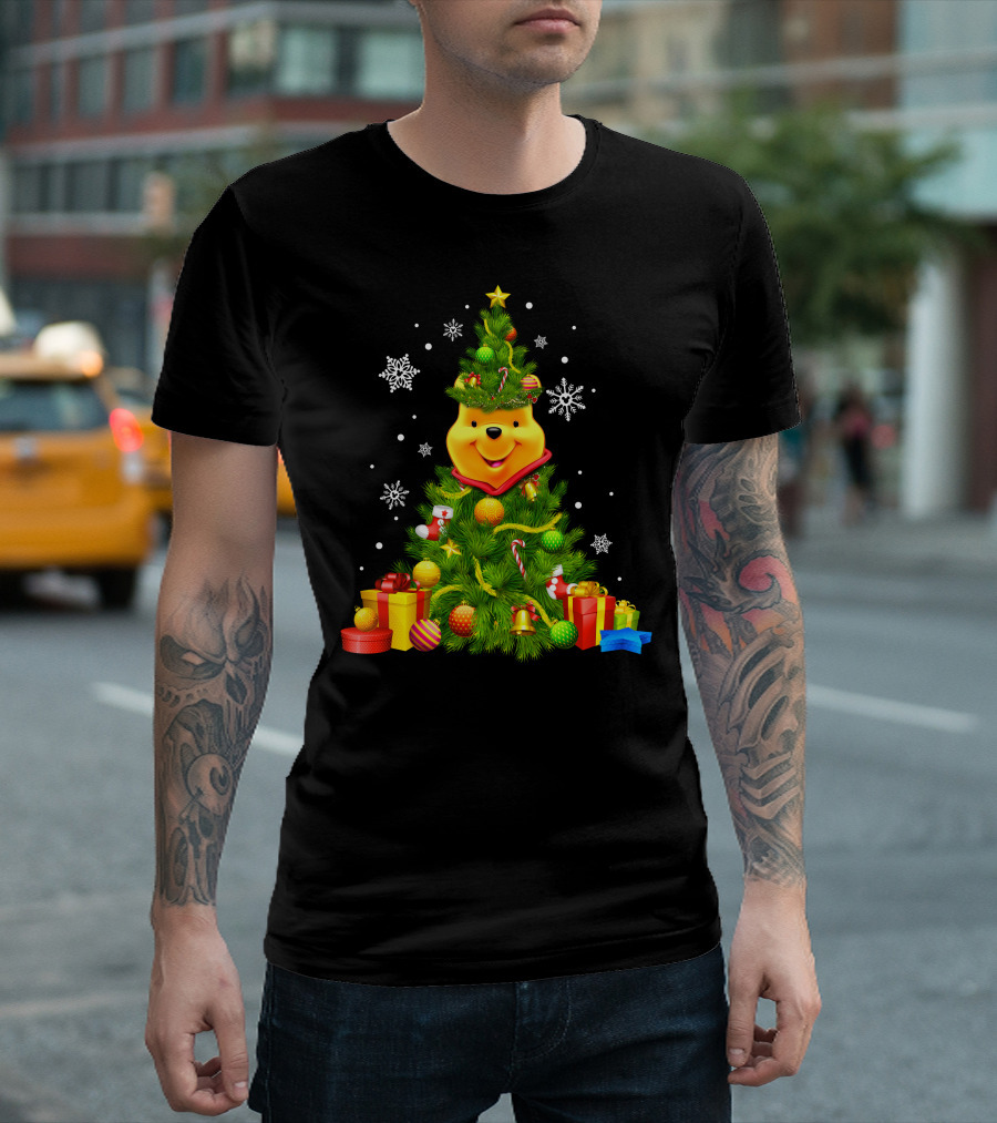 Pooh Christmas Tree With Snowflakes And Gifts T-Shirt