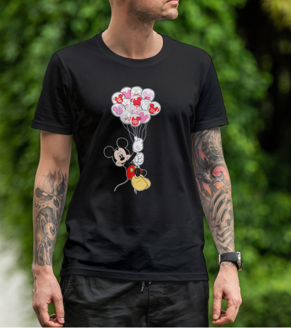 Mickey Mouse Holding Heart Balloons With Xo Love Messages T-Shirt