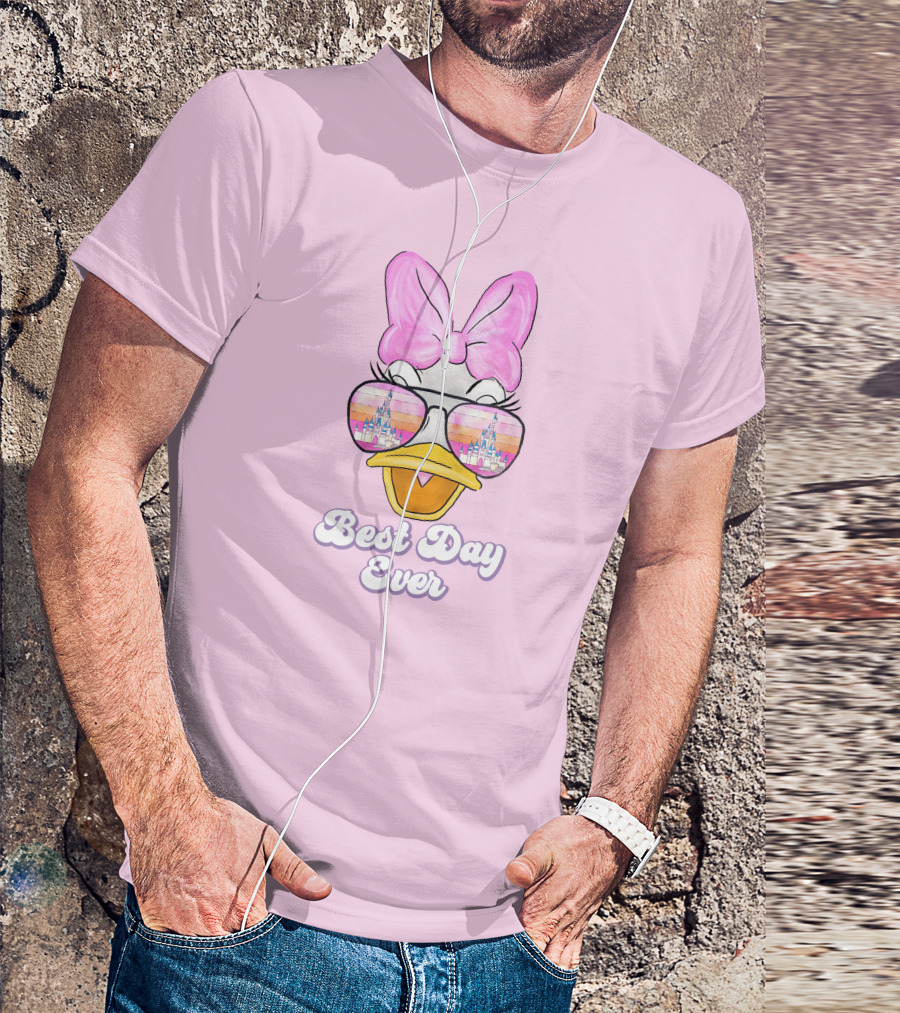 Best Day Ever Daisy Duck Disney Castle Reflection T-Shirt