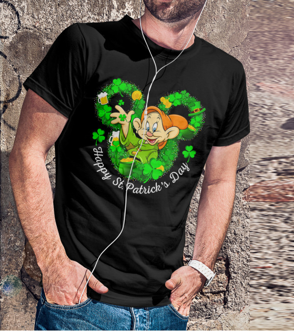 Dopey Happy St. Patrick's Day Shamrock And Beer Celebration Green Theme T-Shirt