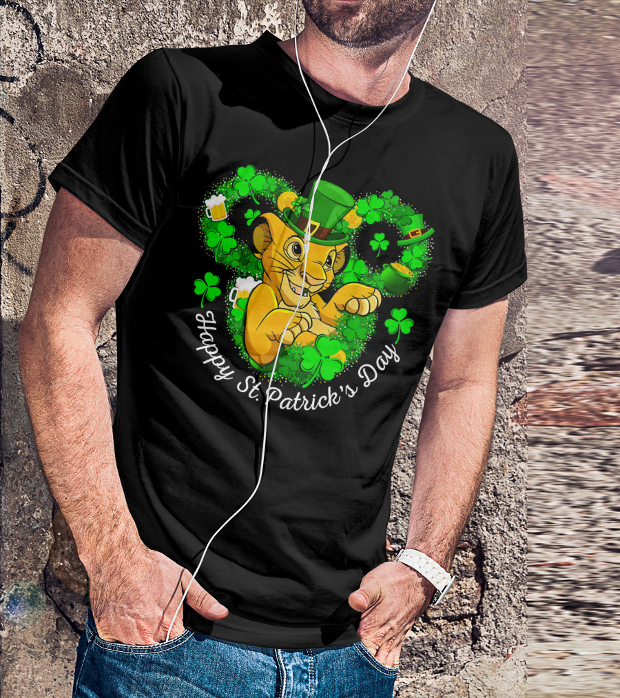 Simba Happy St. Patrick's Day With Shamrock And Green Hat T-Shirt
