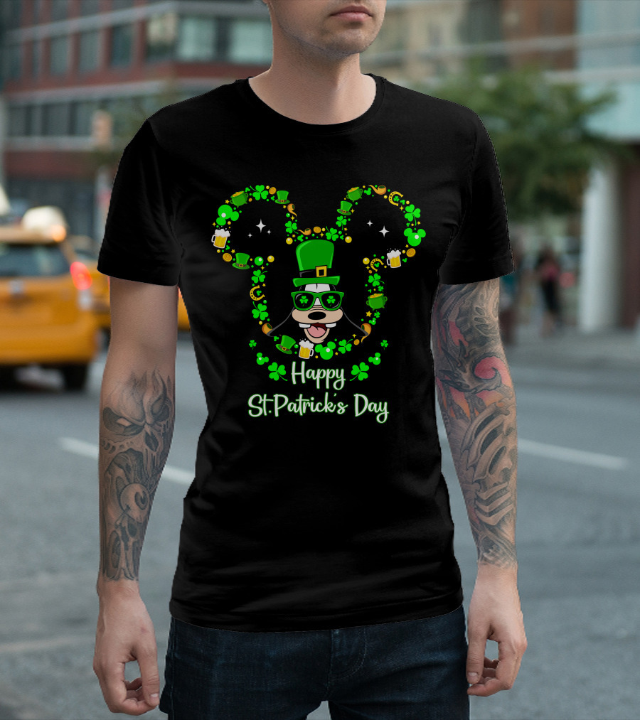Happy St. Patrick's Day Goofy With Shamrocks And Leprechaun Hat T-Shirt