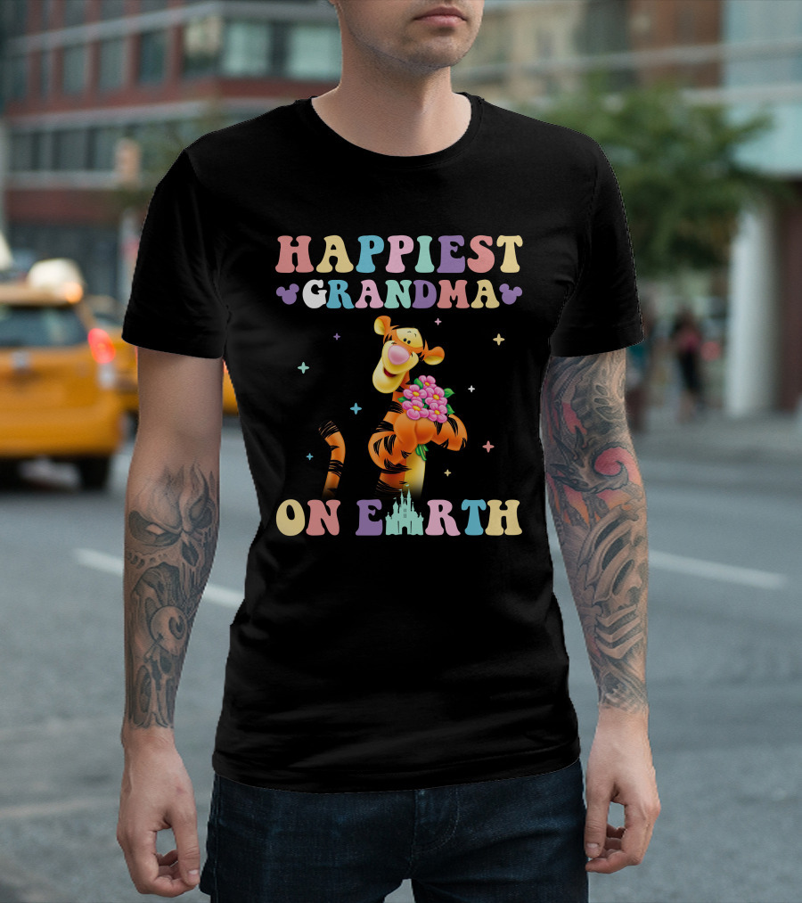 HAPPIEST GRANDMA ON EARTH TIGGER DISNEY T-Shirt
