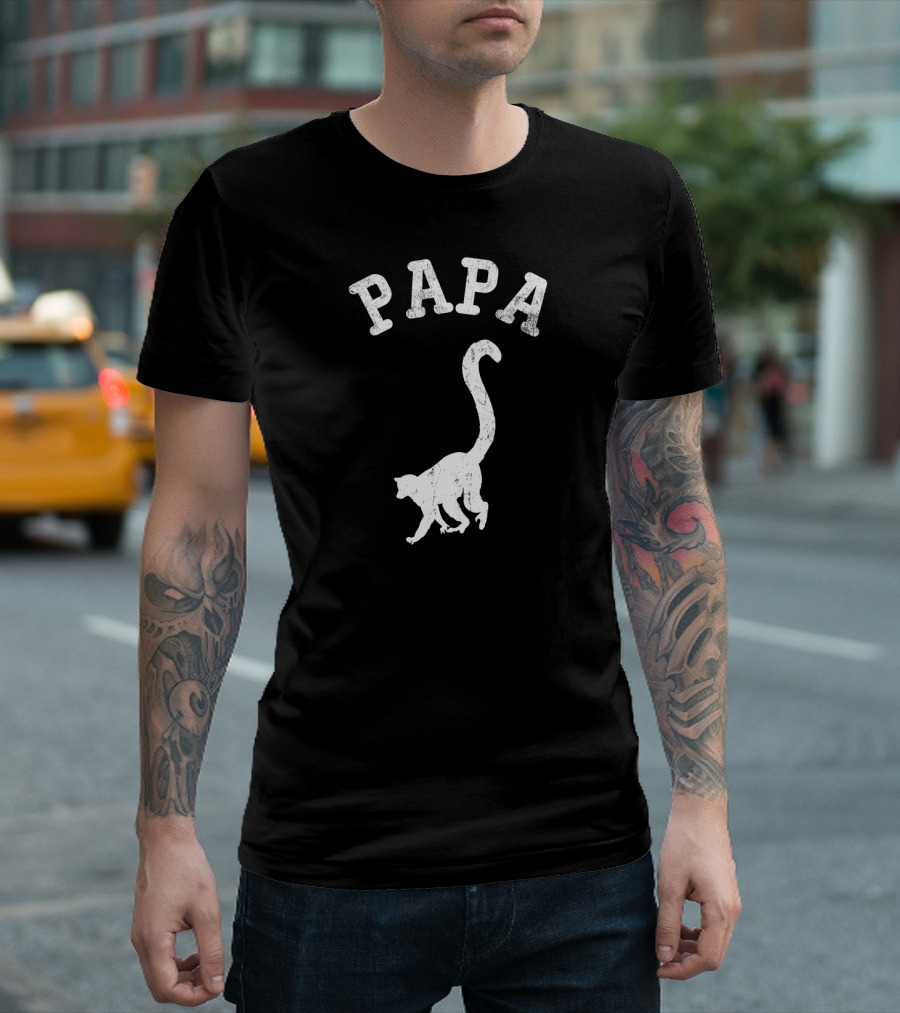Papa RING TAILED LEMUR T-Shirt