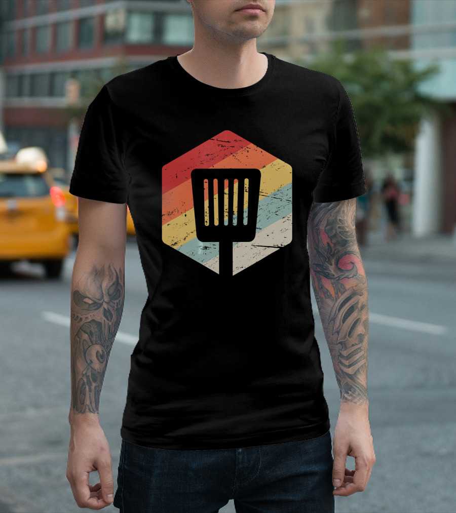 Retro Vintage Grilling Cooking Barbeque Spatula 70s Style Striped Hexagon T-Shirt