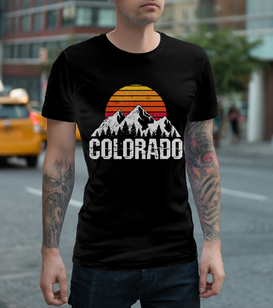 Colorado Distressed Vintage Mountain Sunset T-Shirt