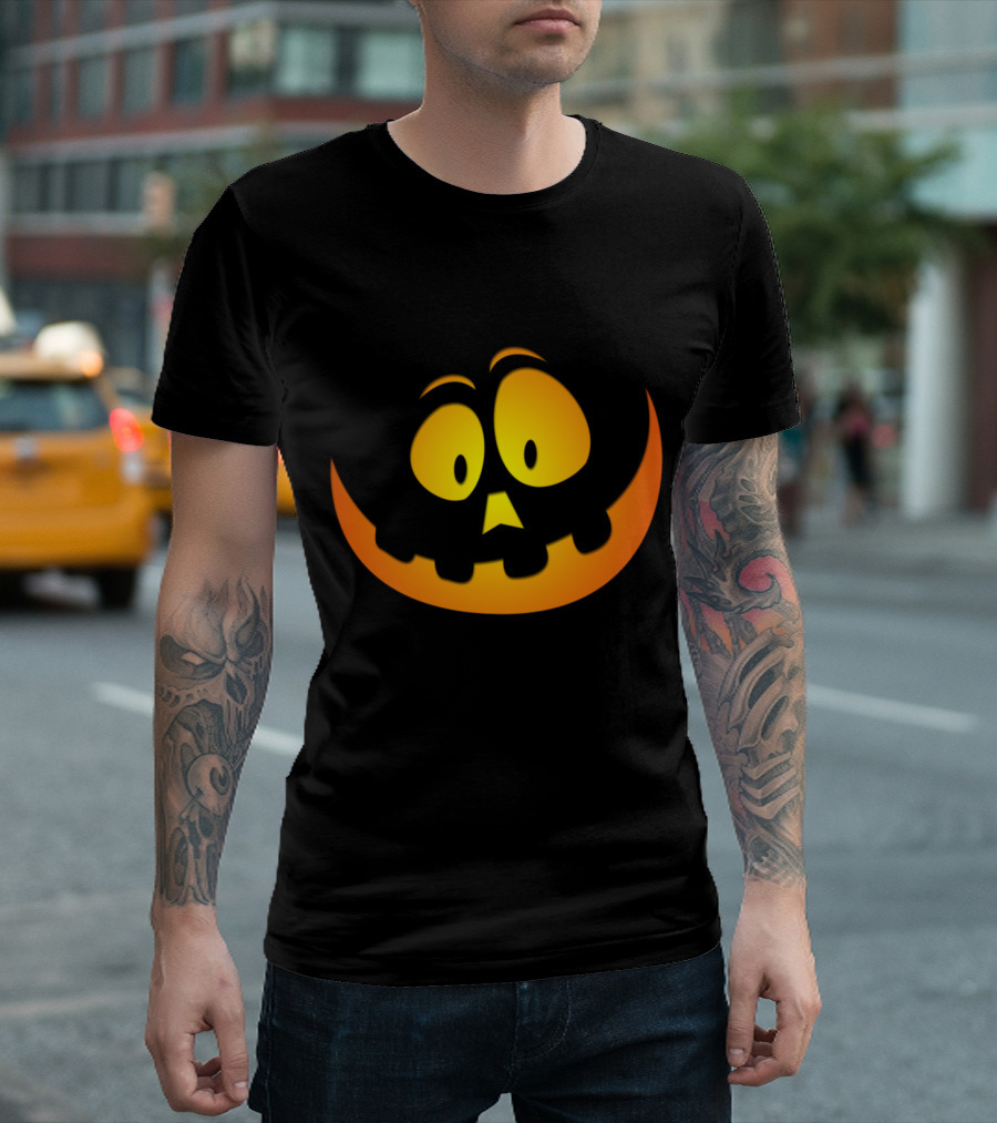 Cool Glowing Smiling Pumpkin Halloween Face T-Shirt